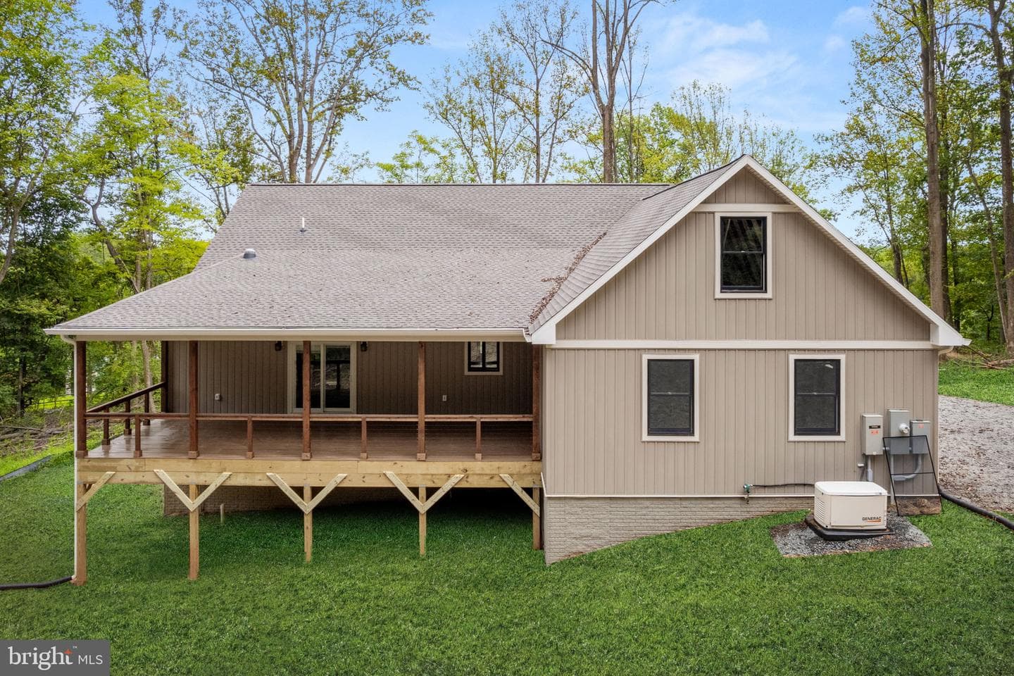 5281 Hillside Drive photo 22