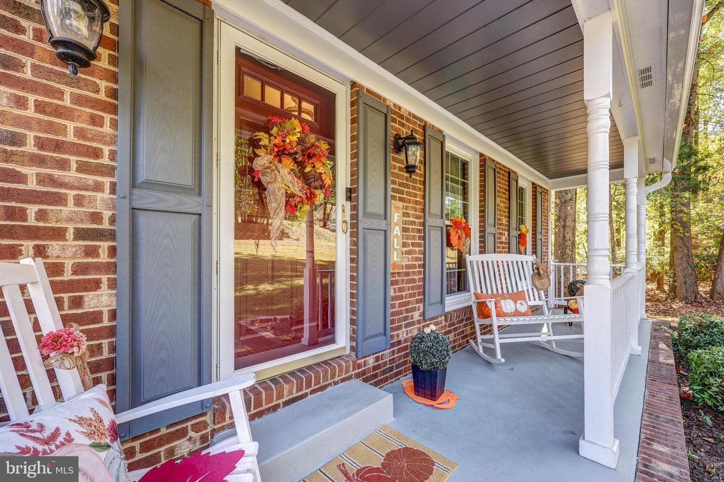 6735 Kelly Road photo 4