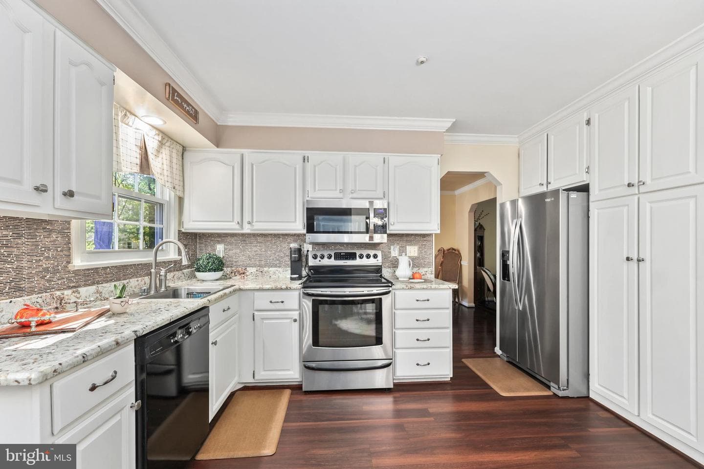 6735 Kelly Road photo 8