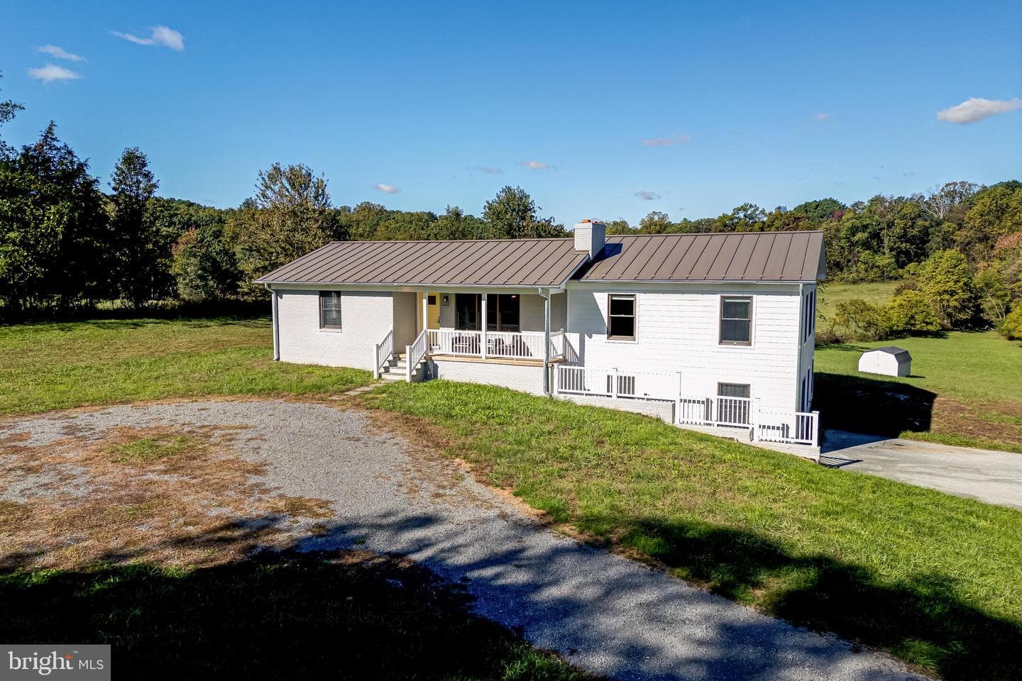 3816 Whiting Road photo 2