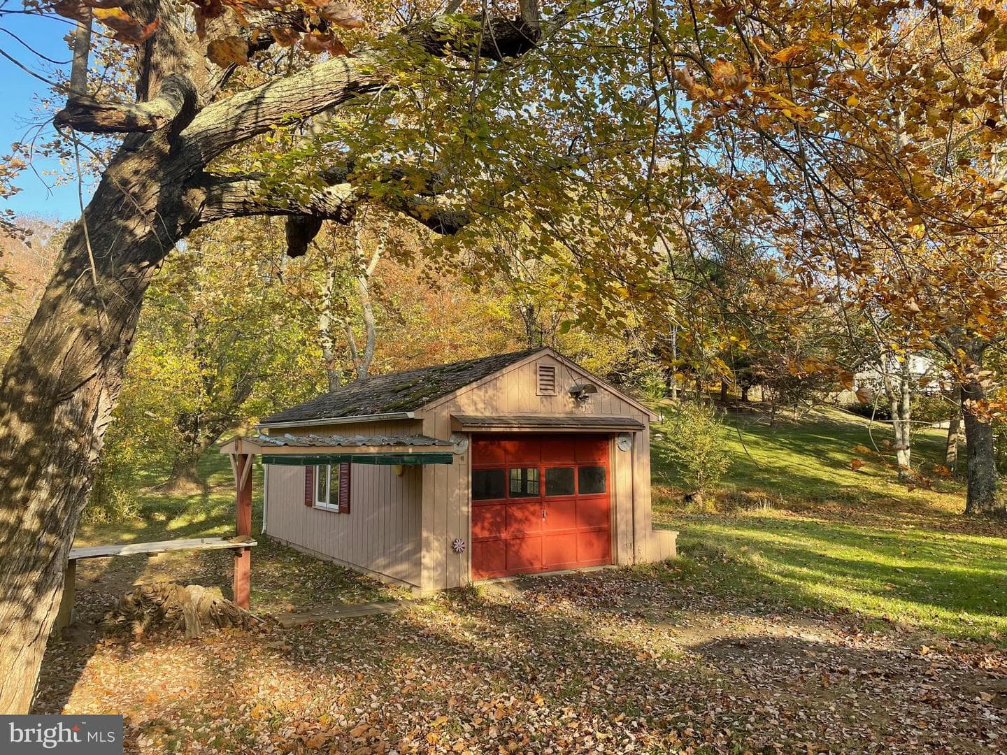 3021 Halfway Road photo 2
