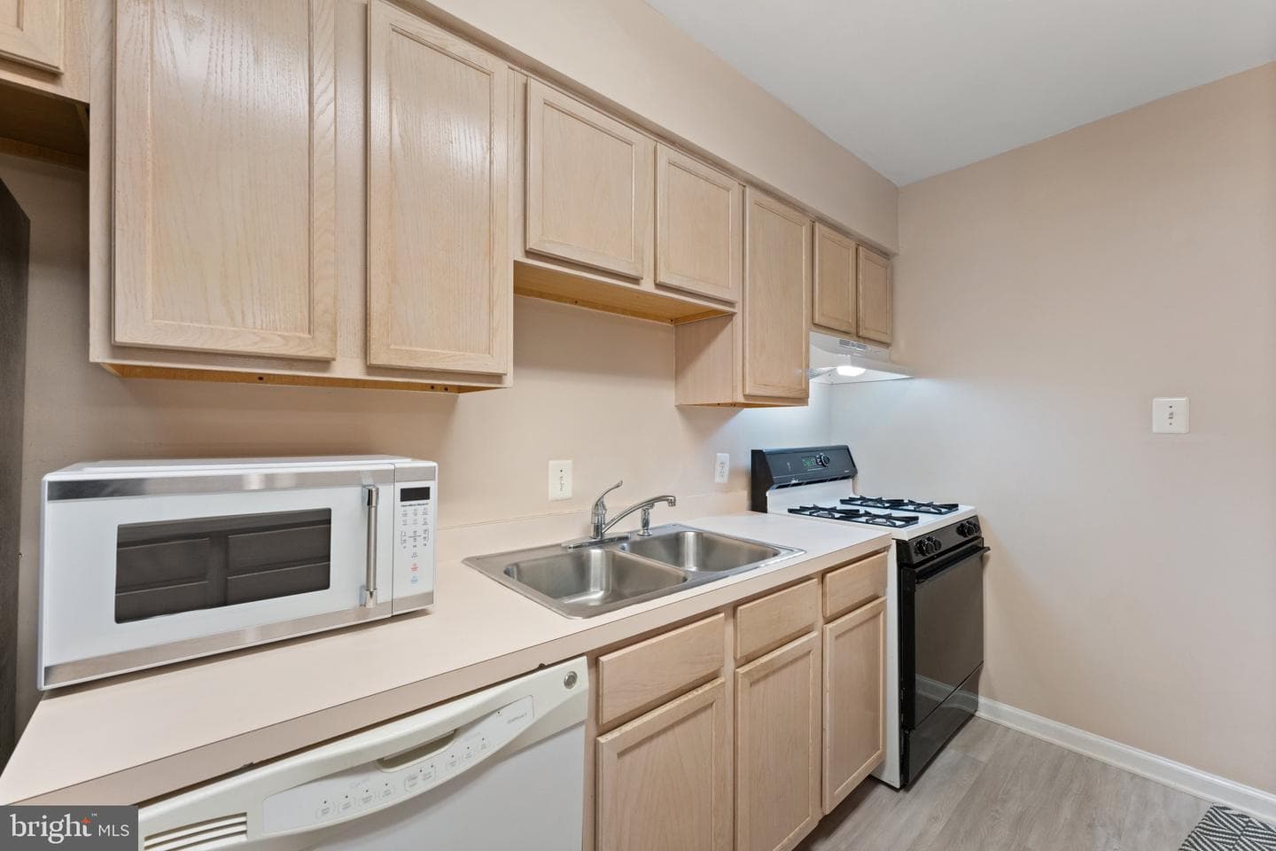 641 Waterloo Road #334 photo 7