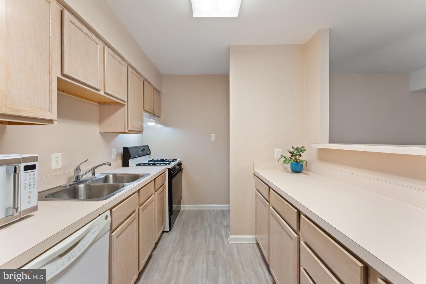641 Waterloo Road #334 photo 8