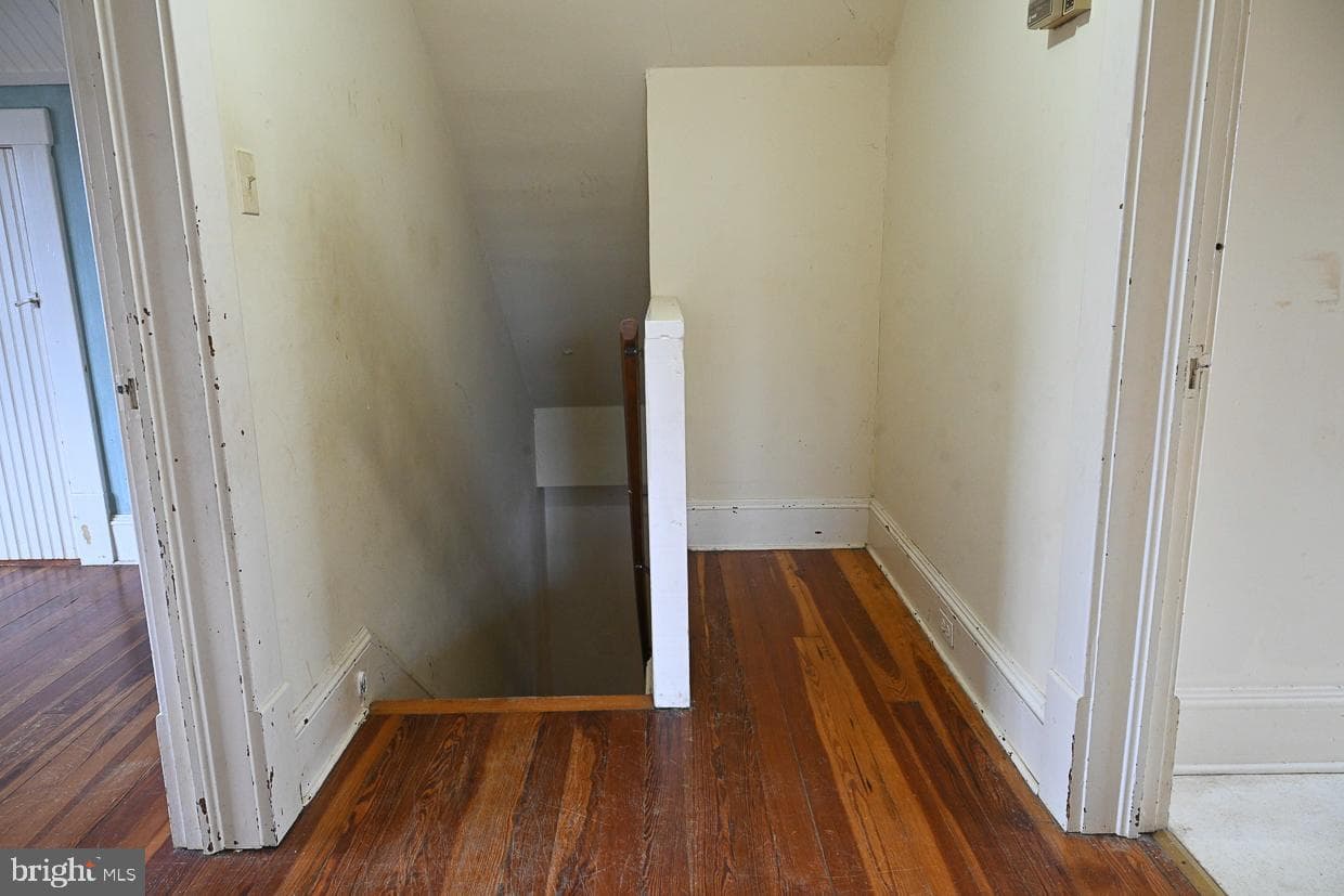 8556 Anderson Avenue photo 21