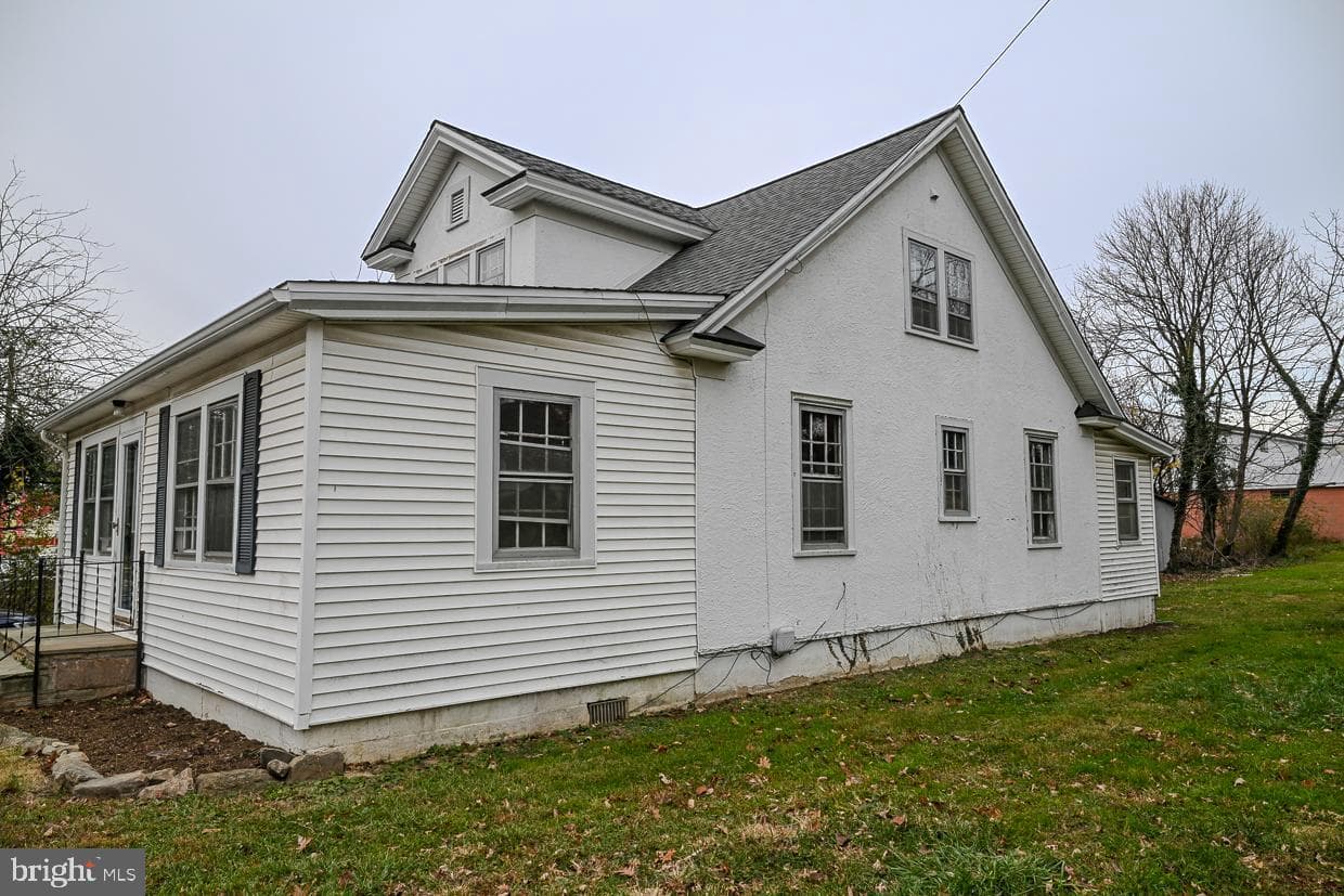 8556 Anderson Avenue photo 26