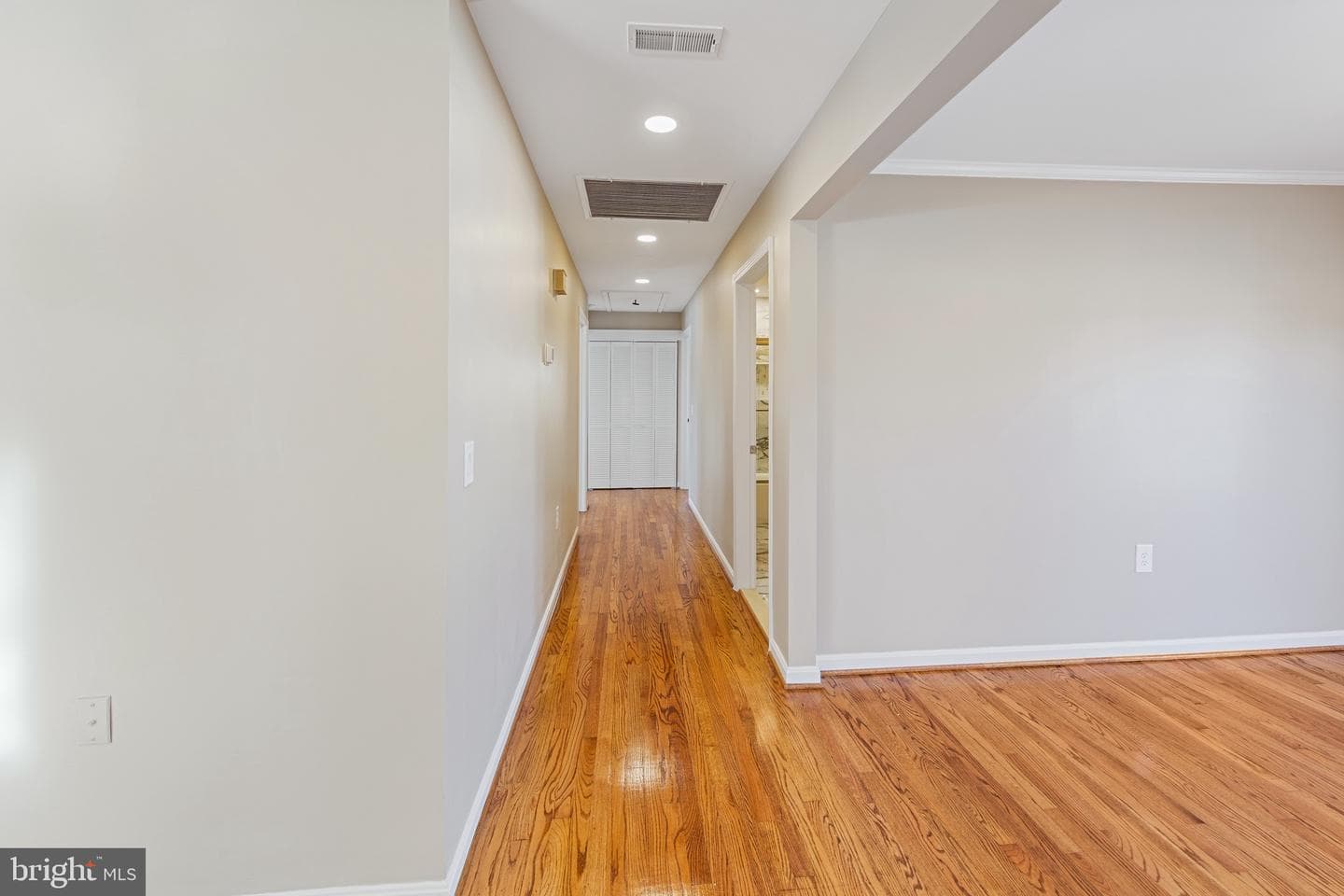 7196 Airlie Road photo 17