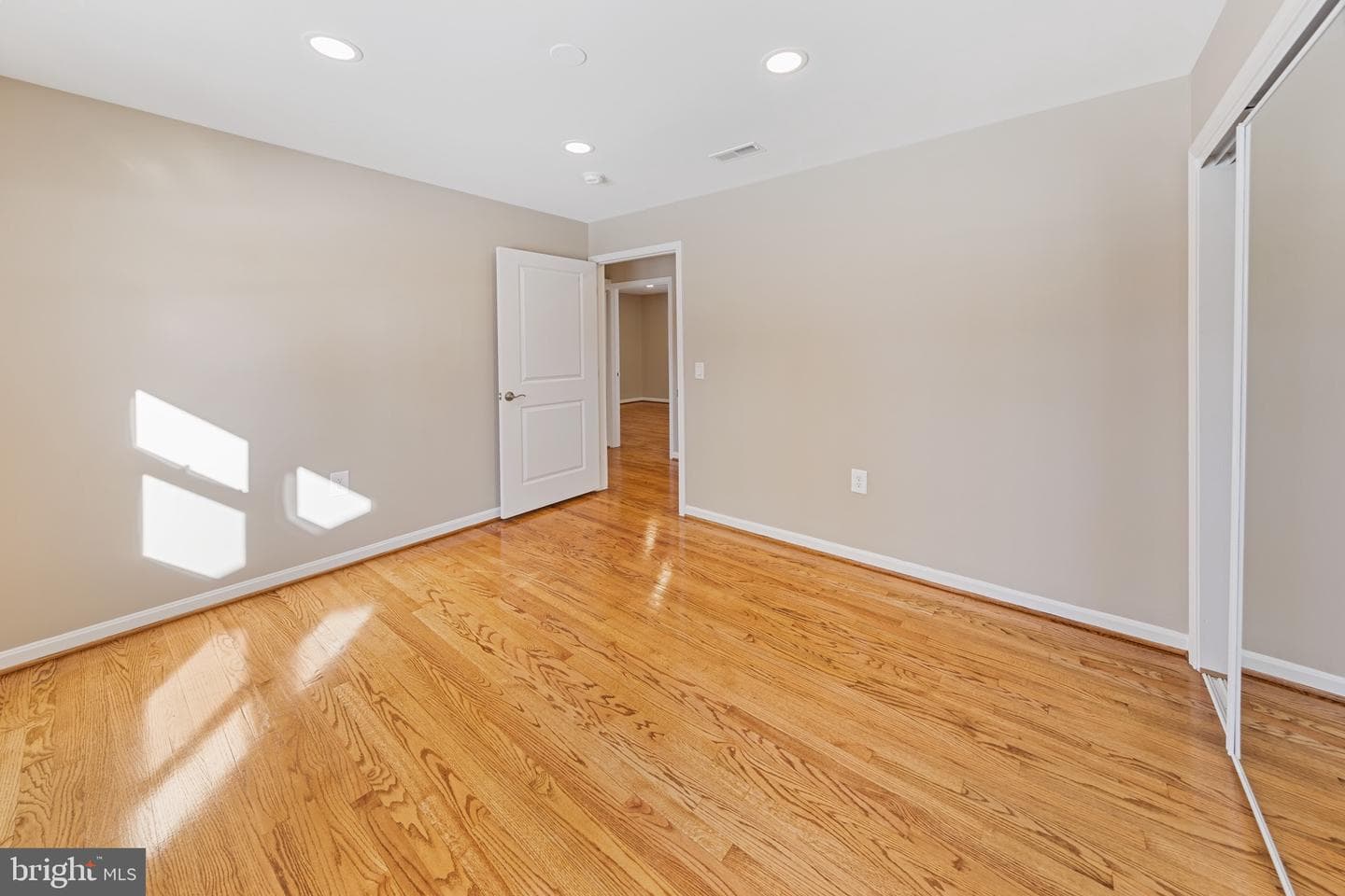 7196 Airlie Road photo 18