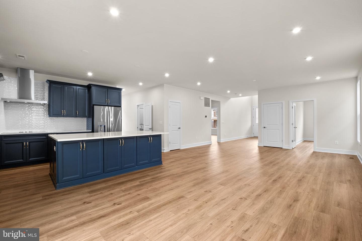 6051 Cobblestone Court photo 8