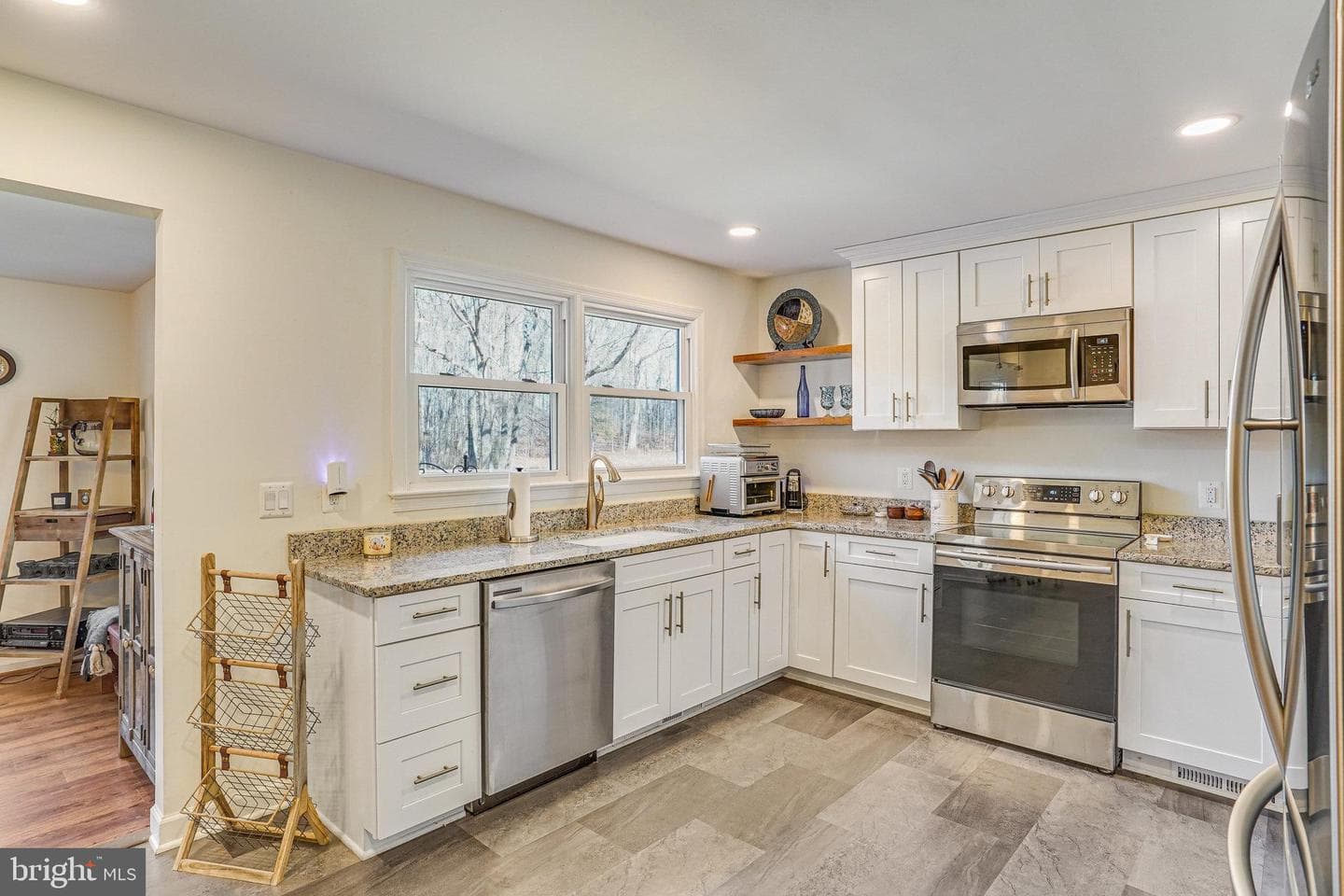 9353 Meetze Road photo 10