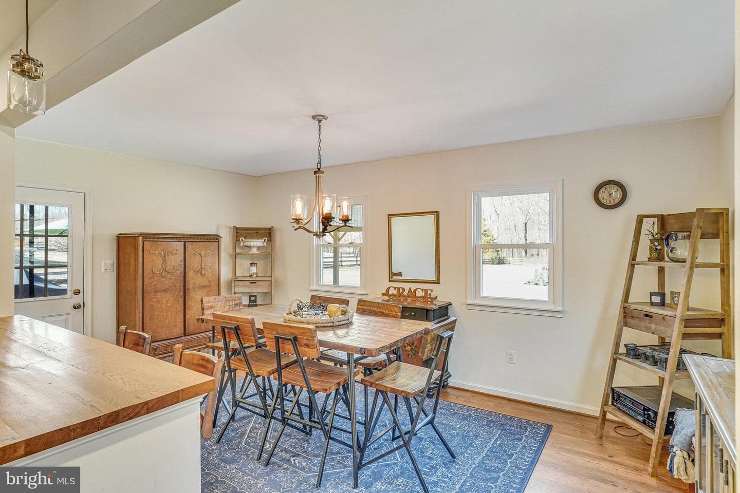 9353 Meetze Road photo 13