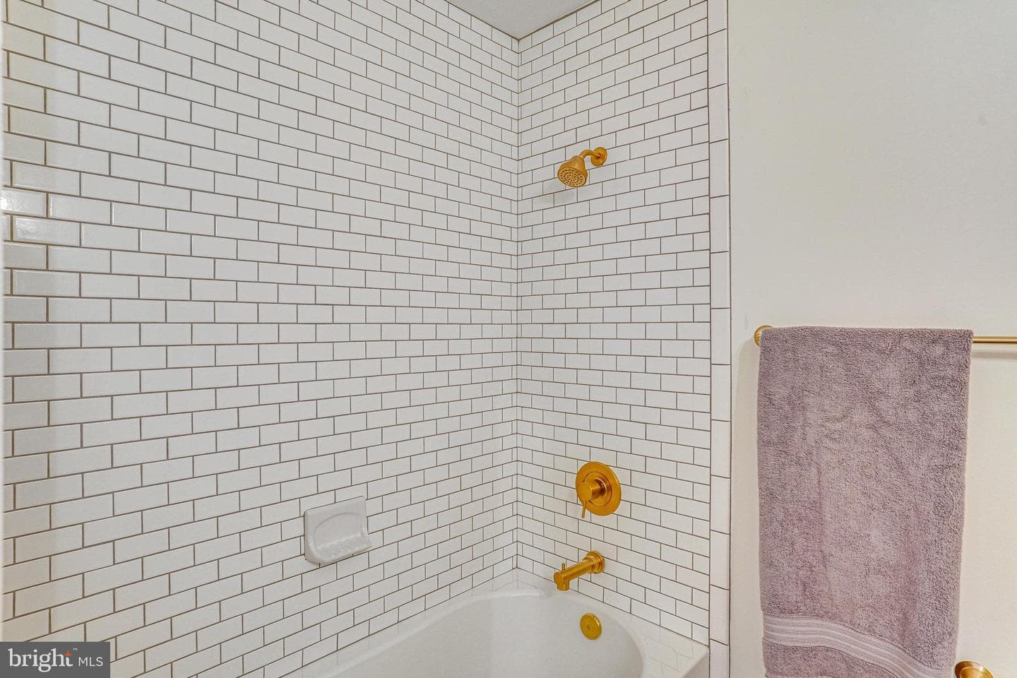 9353 Meetze Road photo 18