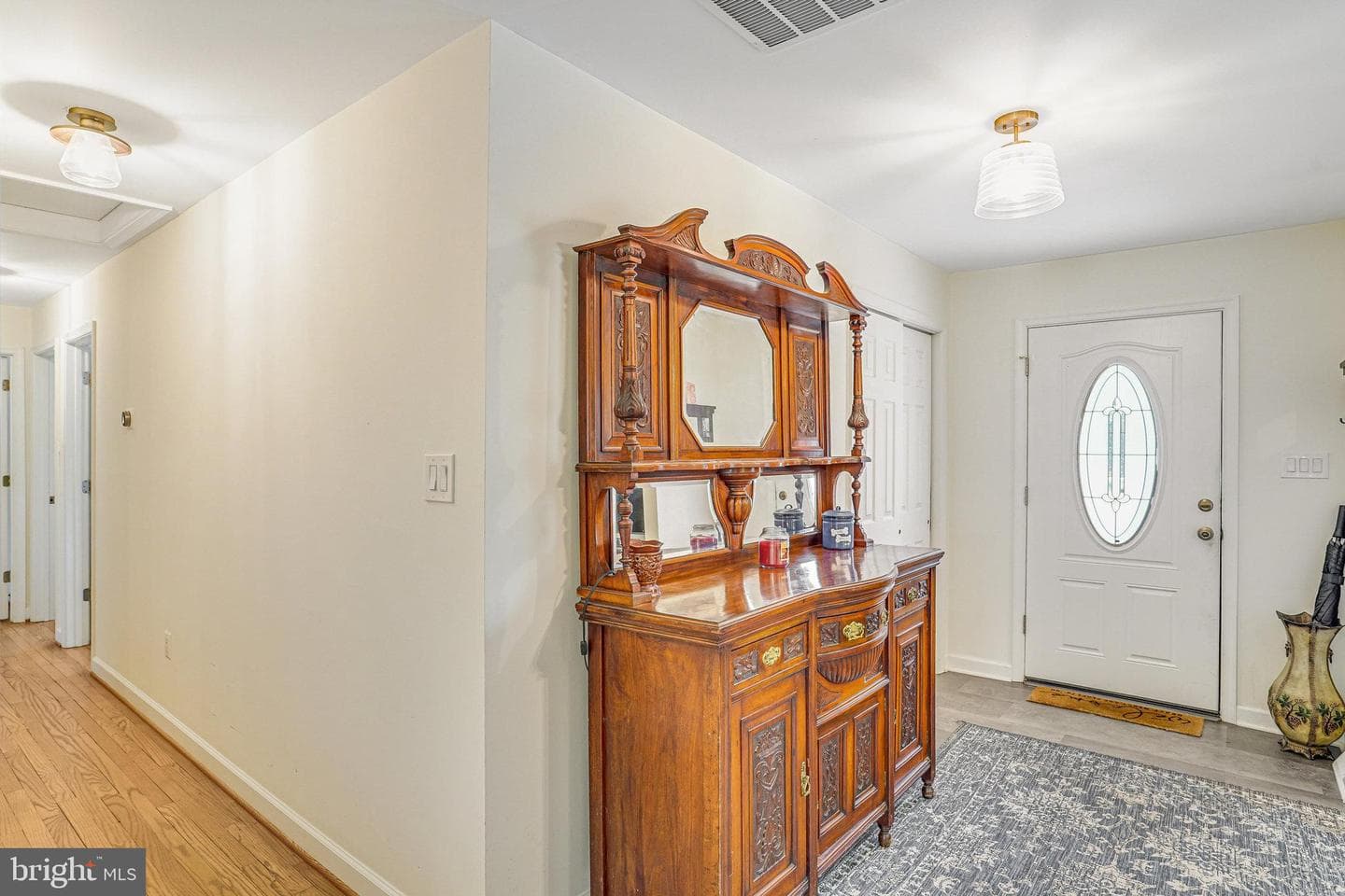 9353 Meetze Road photo 4