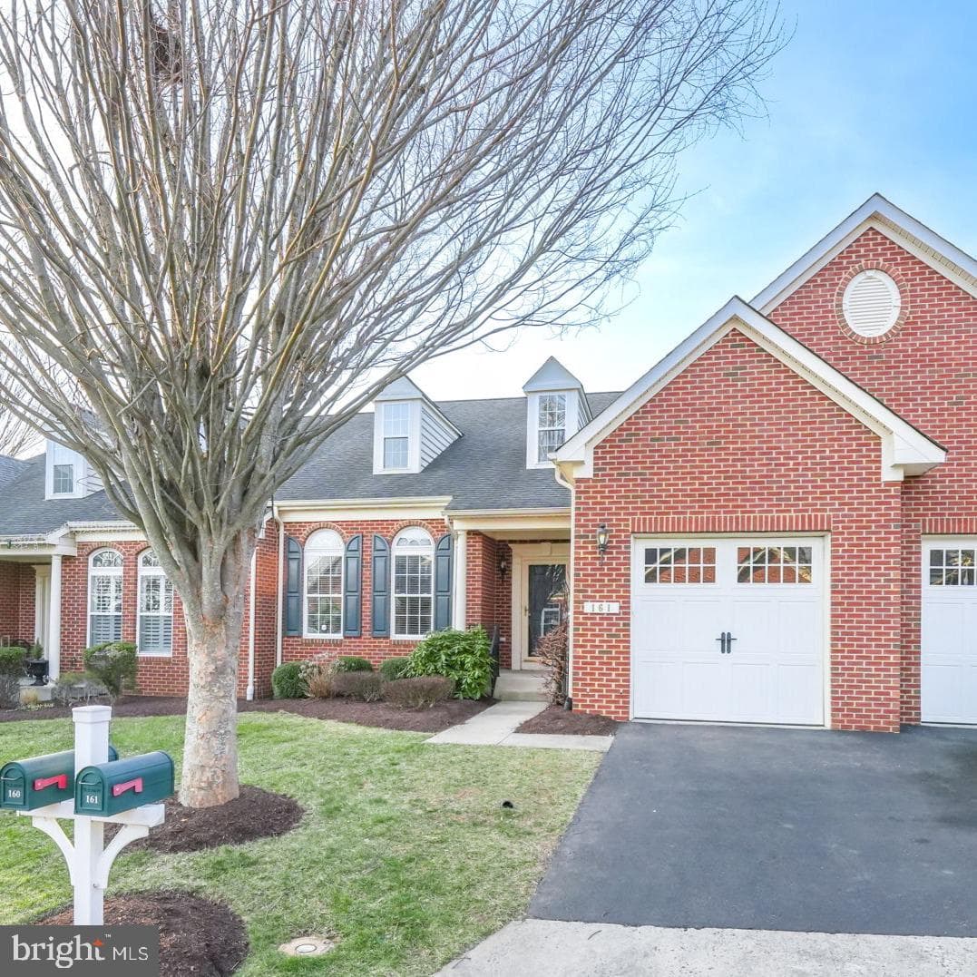 161 Ruby Court photo 1