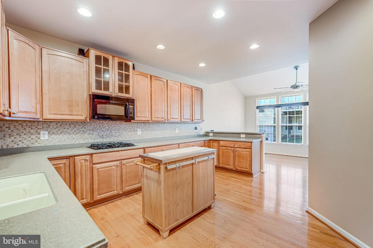 161 Ruby Court photo 4