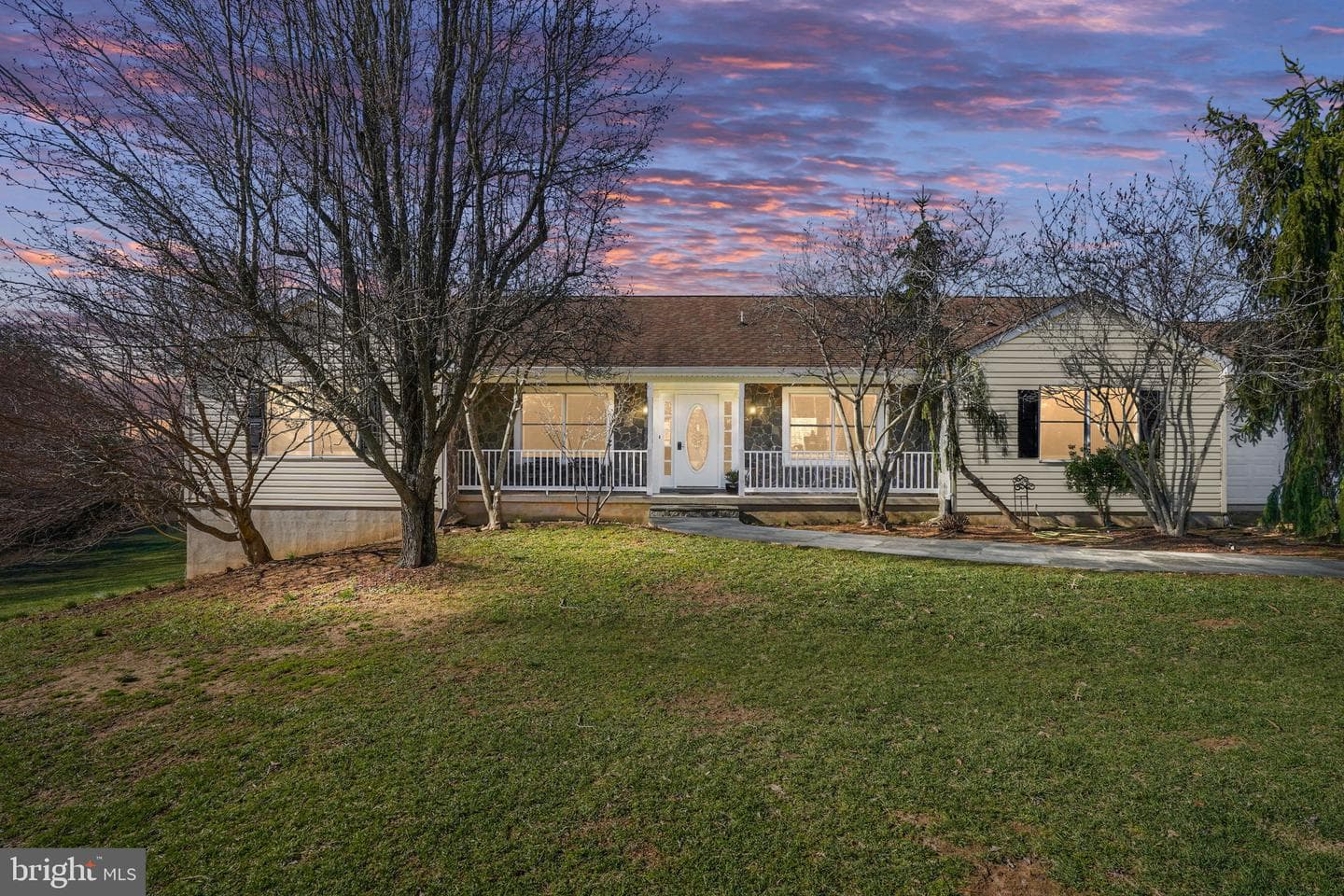 4291 Dyes Lane photo 2