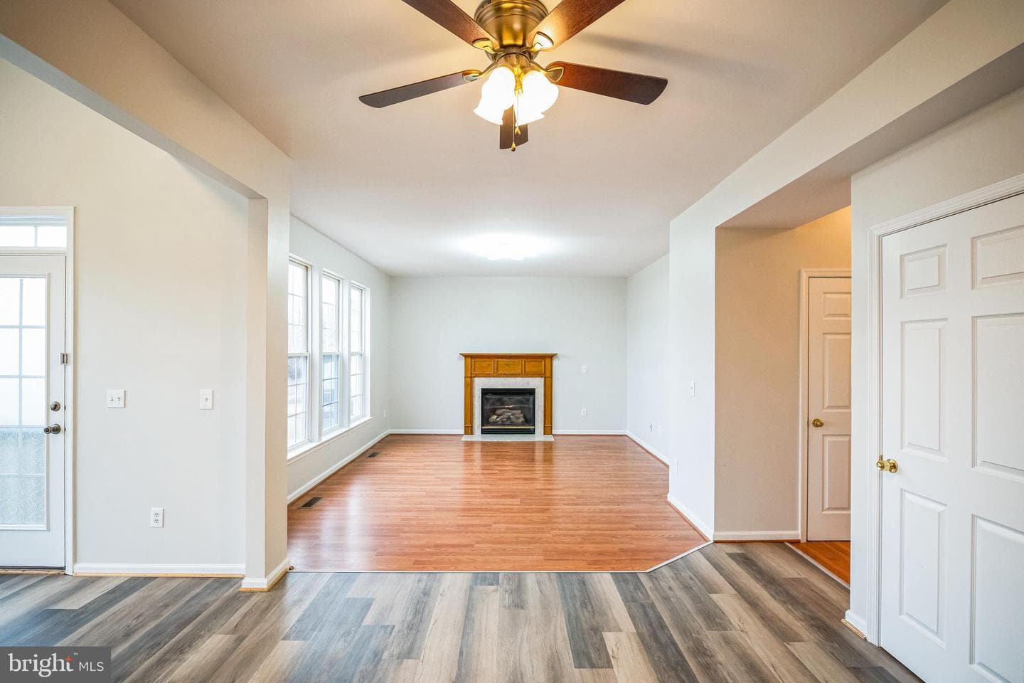 6637 Clarkes Meadow Drive photo 9