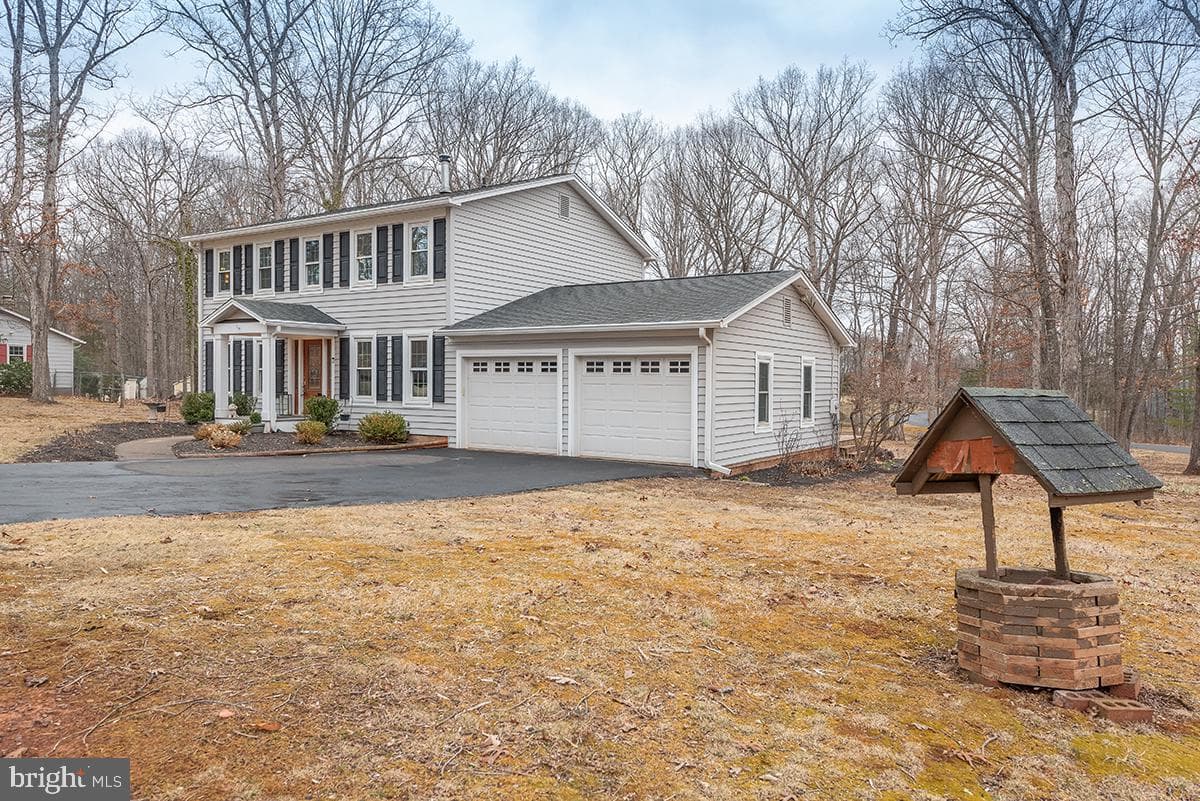 3298 Daffan Drive photo 2