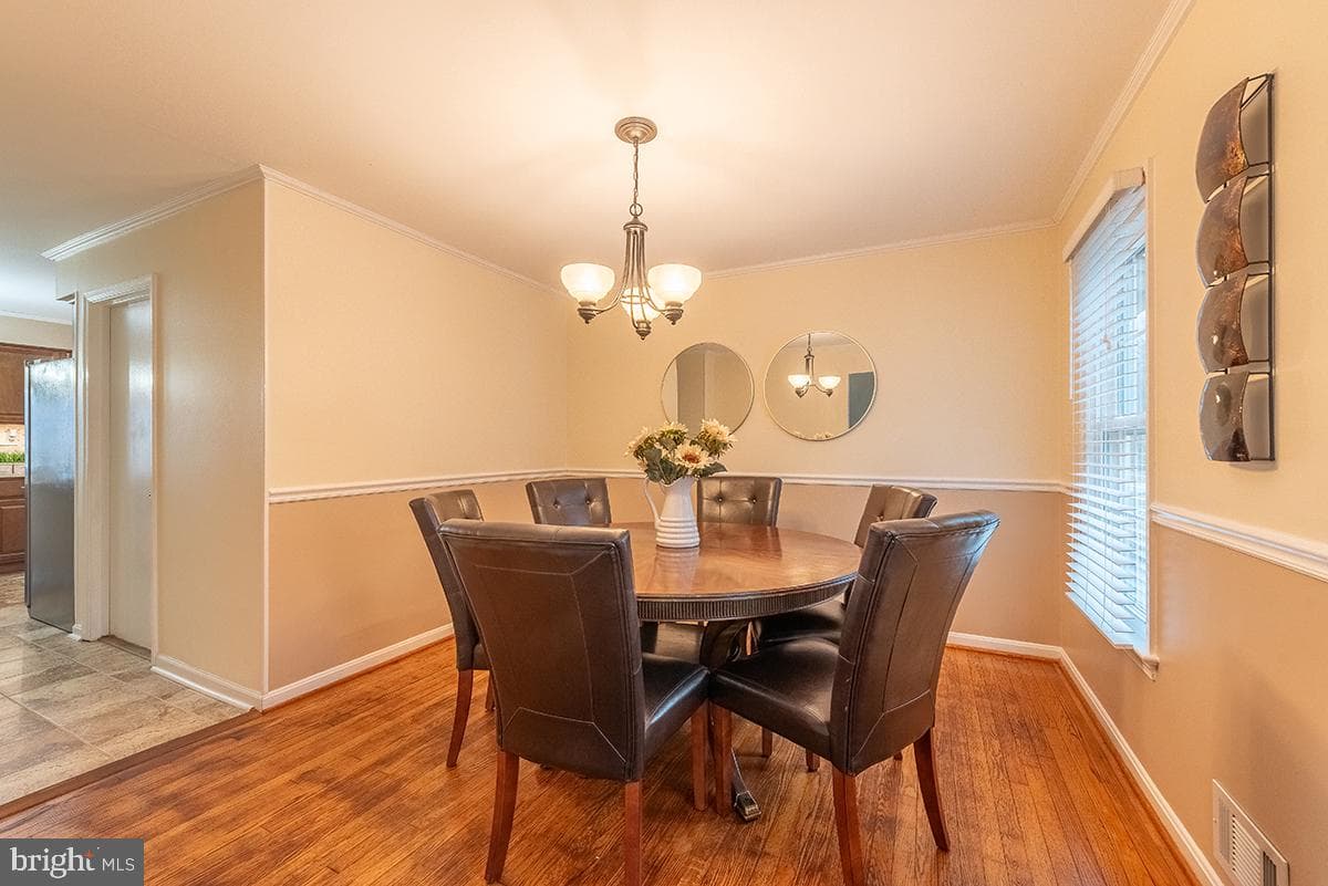 3298 Daffan Drive photo 5