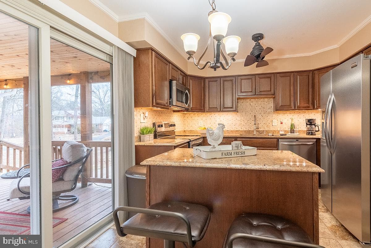3298 Daffan Drive photo 6