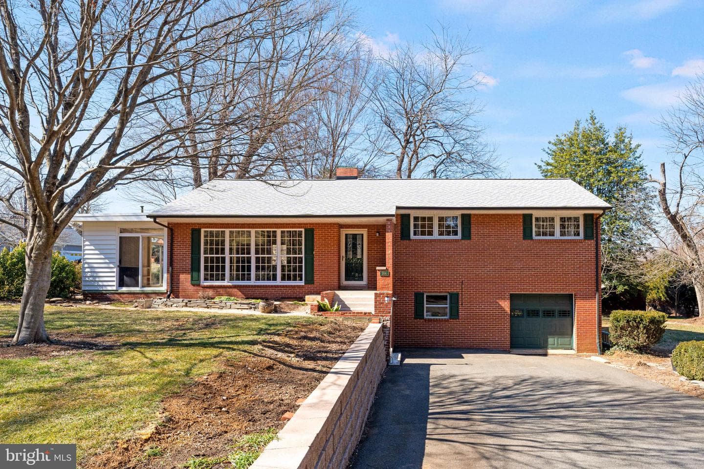 384 Winchester Street photo 28