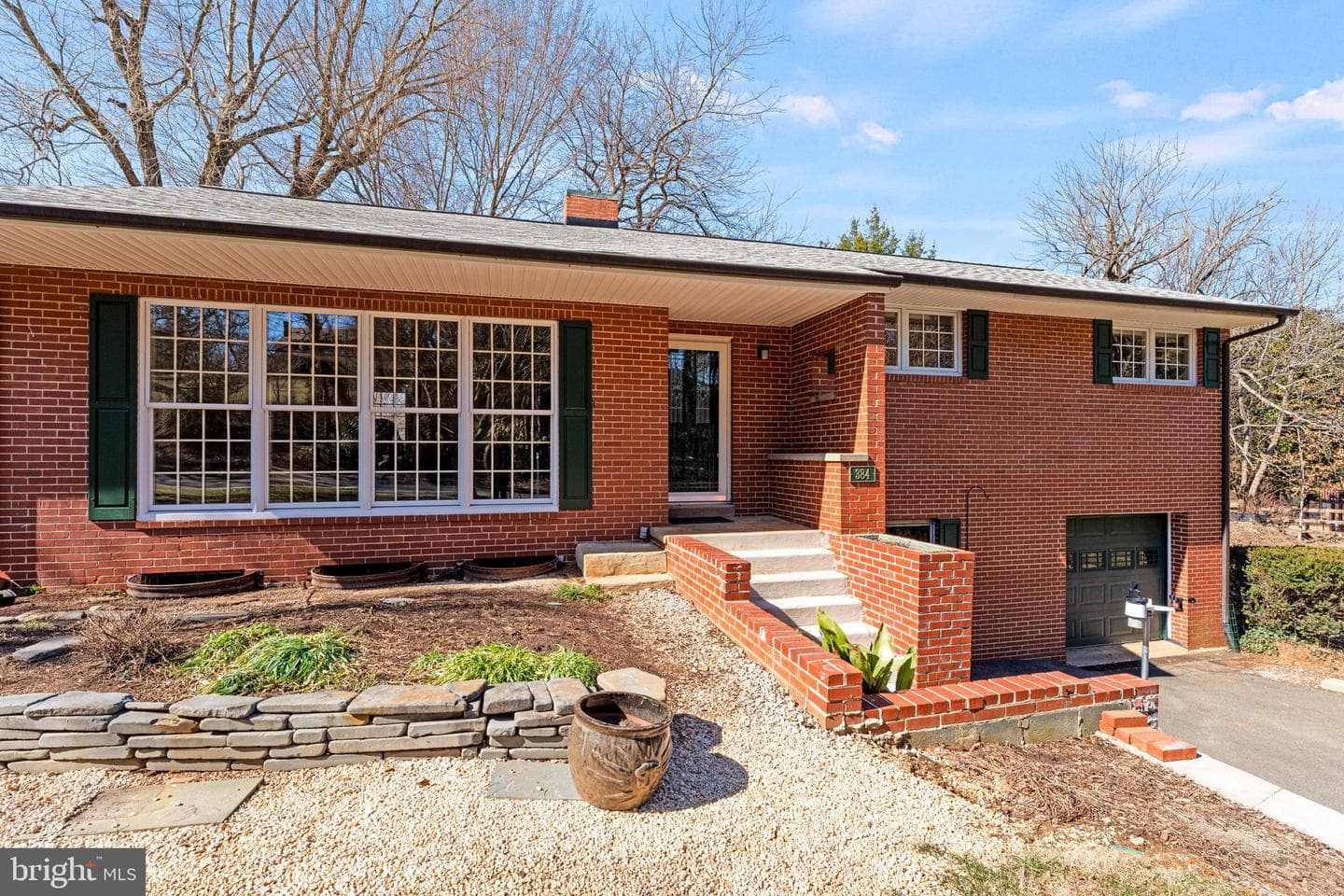 384 Winchester Street photo 30