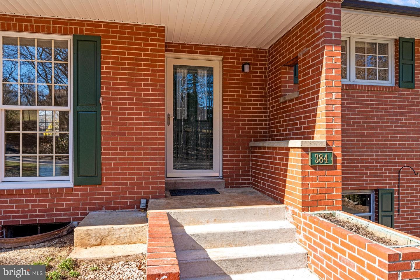 384 Winchester Street photo 31