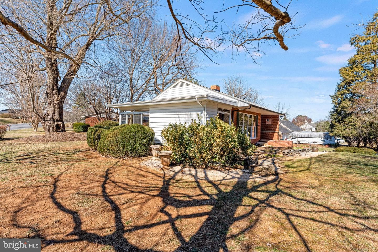 384 Winchester Street photo 33
