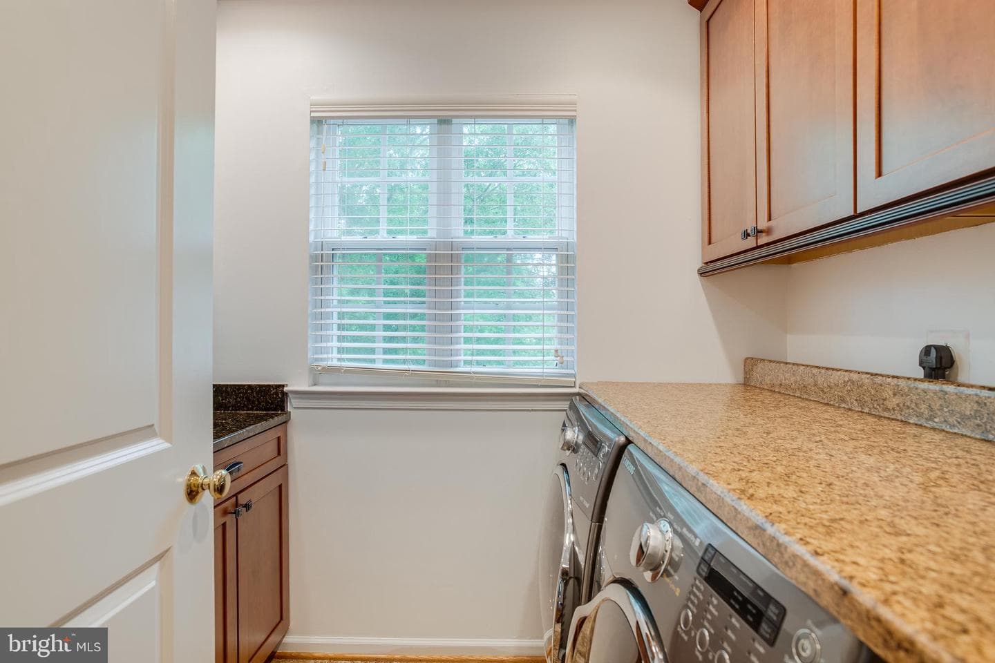 6735 Eckert Court photo 37