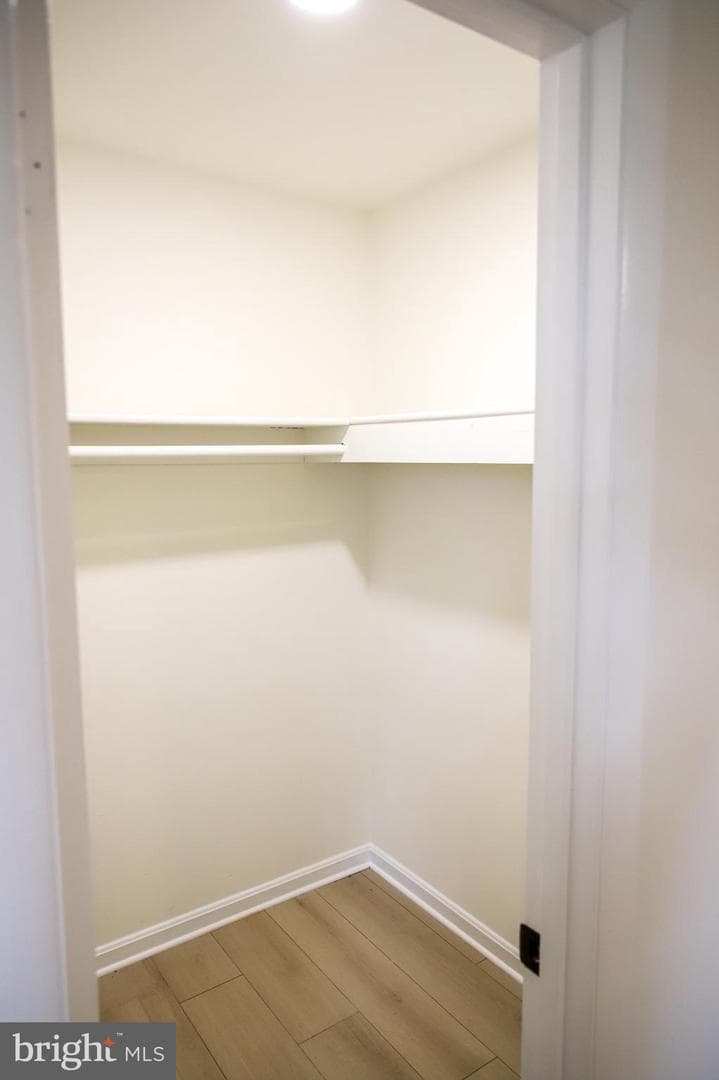 377 Cleveland Street photo 16