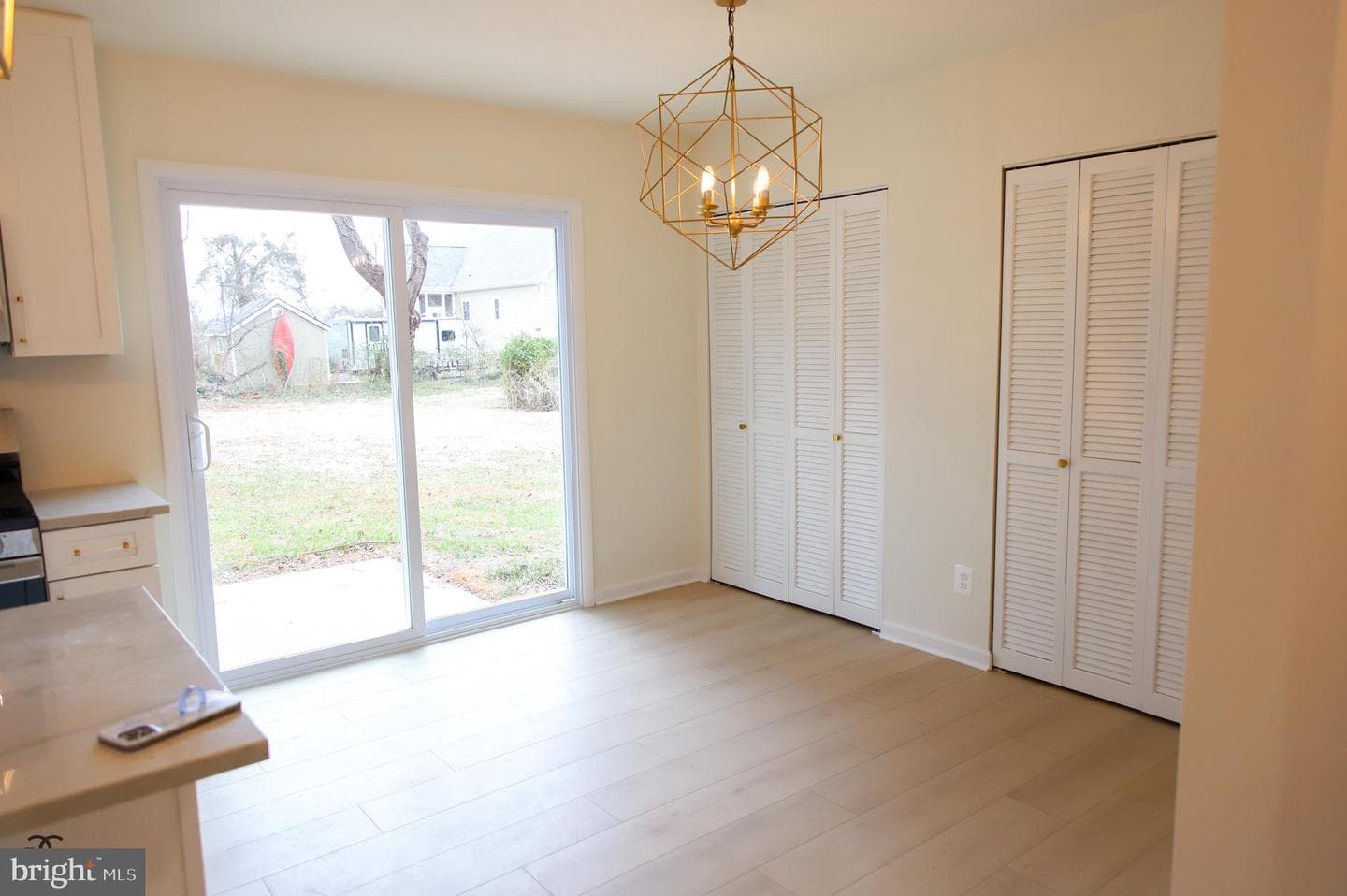 377 Cleveland Street photo 7