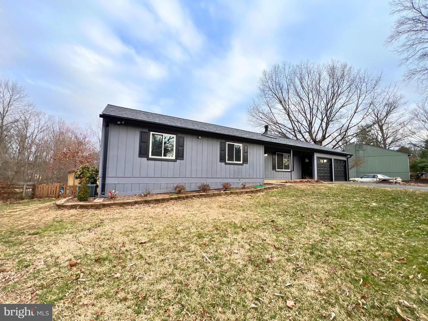 7195 Sunrise Court photo 2