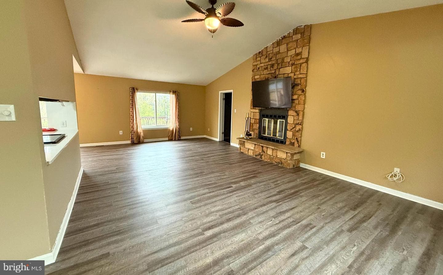 7195 Sunrise Court photo 4