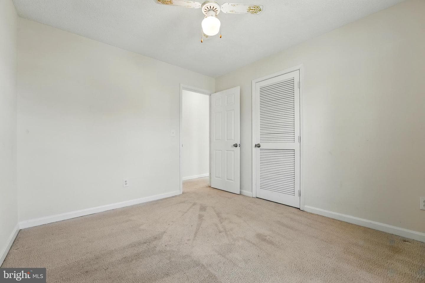 10744 Blake Lane photo 18