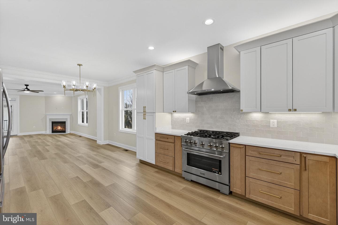 57 Madison Street photo 8