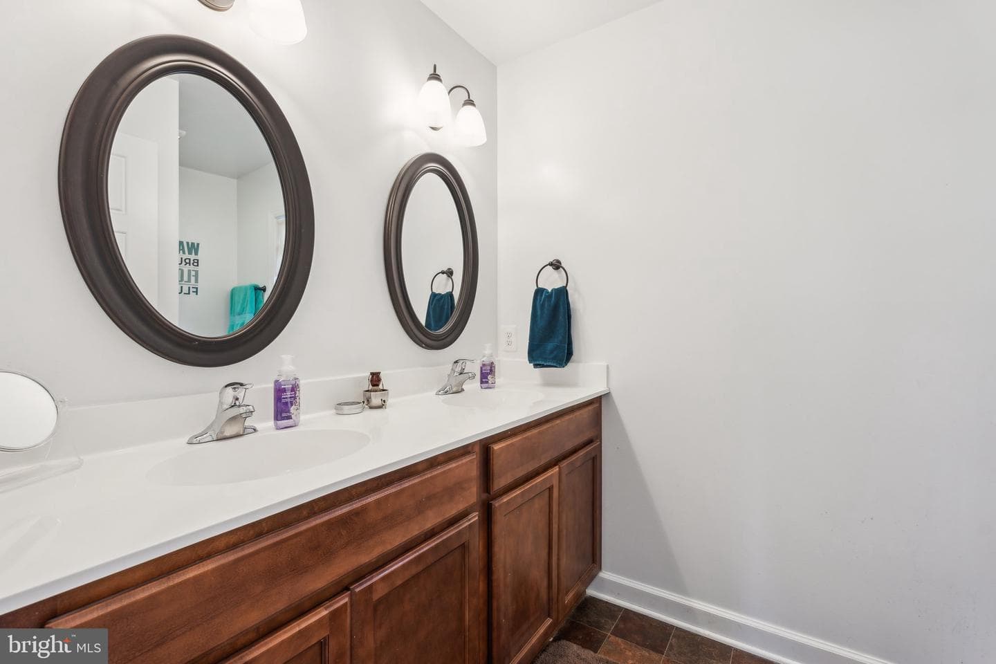 13425 Cole Drive photo 16