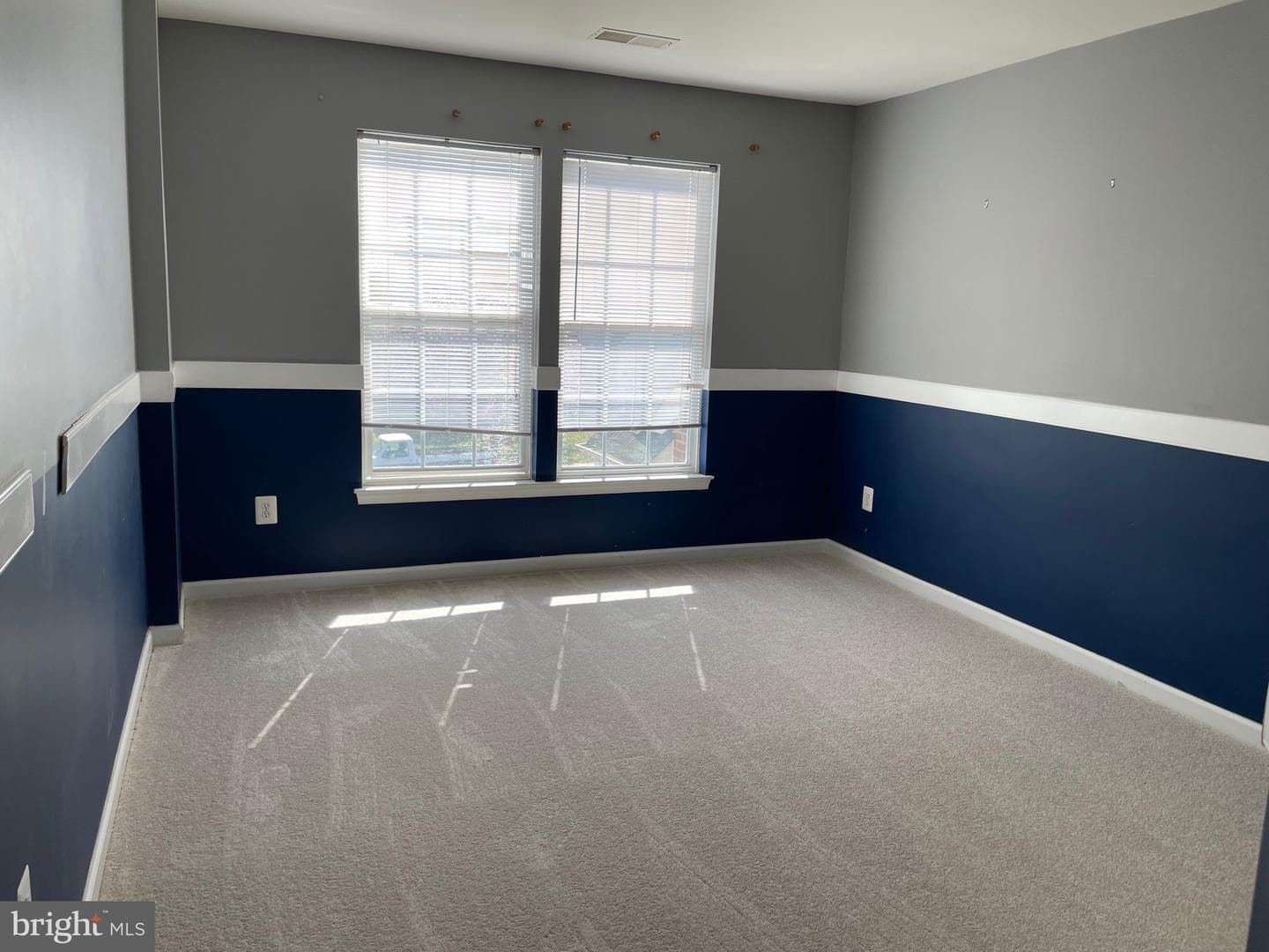 10985 Southcoate Village Drive photo 18