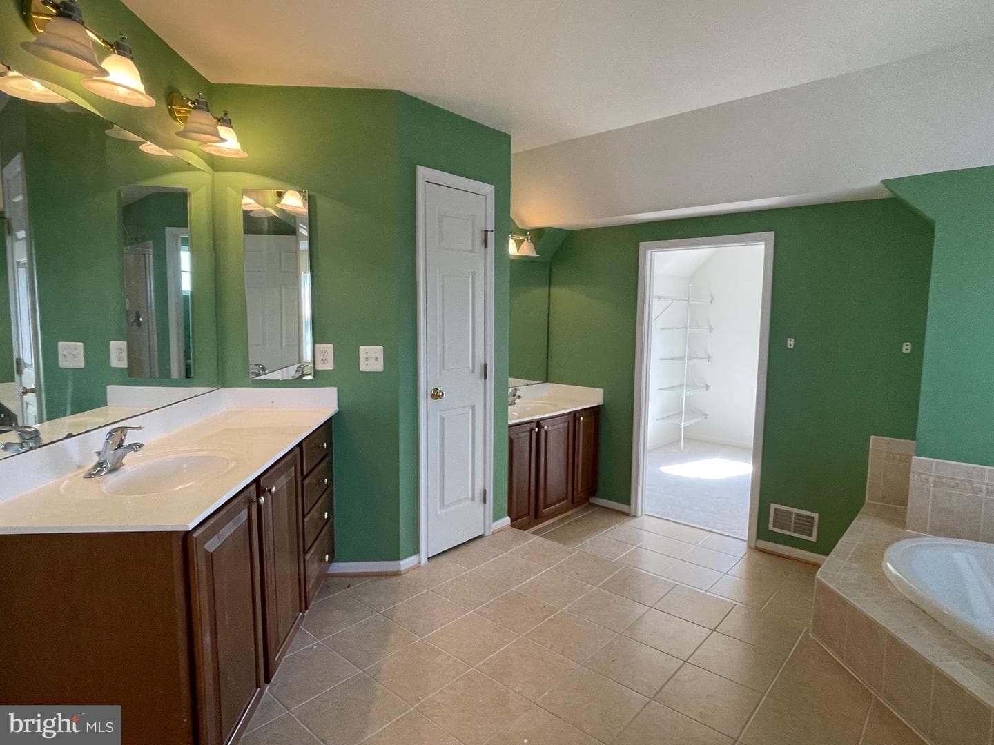 10985 Southcoate Village Drive photo 24