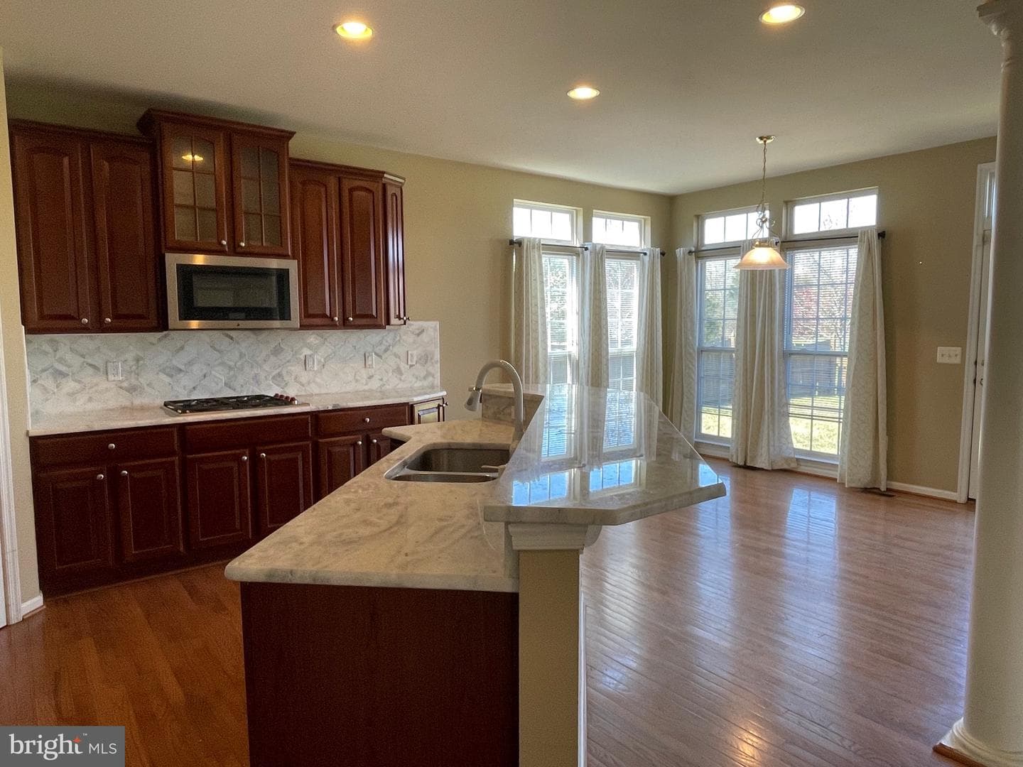 10985 Southcoate Village Drive photo 6