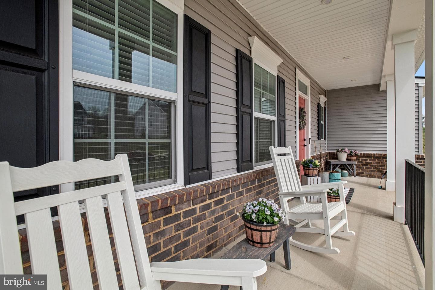 8015 International Drive photo 3
