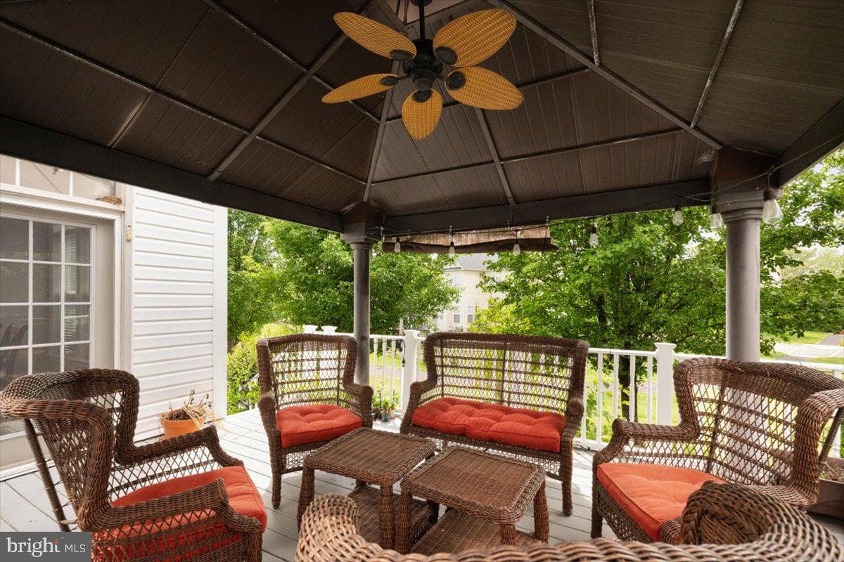 7135 Hills Lane photo 39
