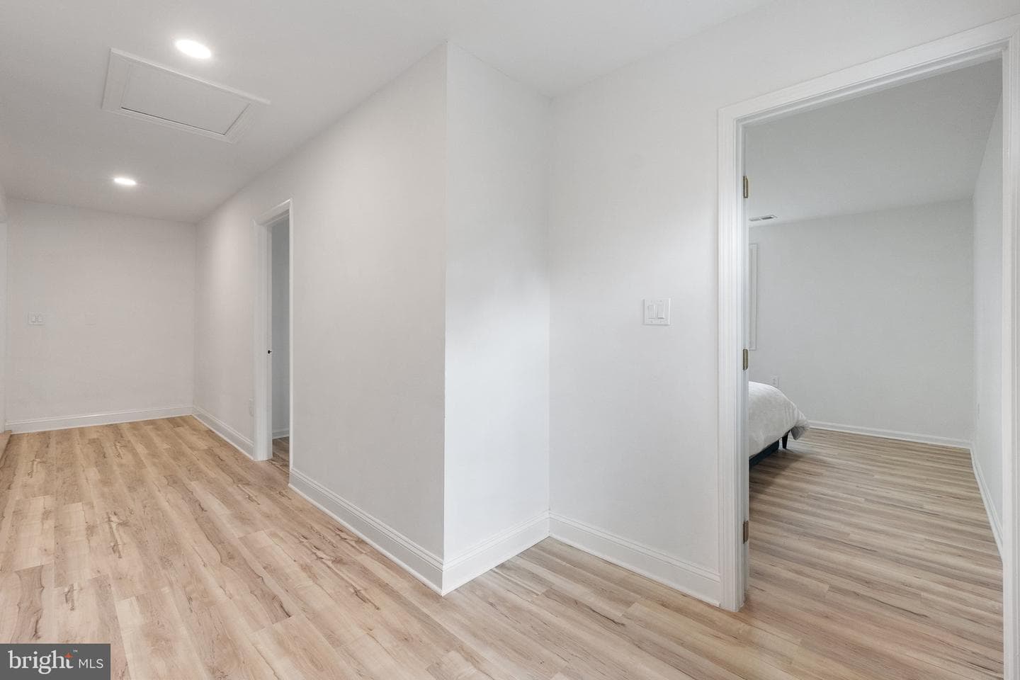 79 E Shirley Avenue photo 37