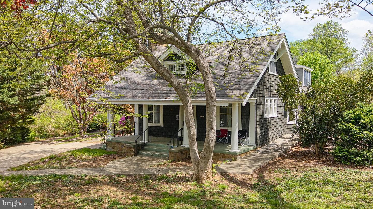 535 Winchester Street photo 1