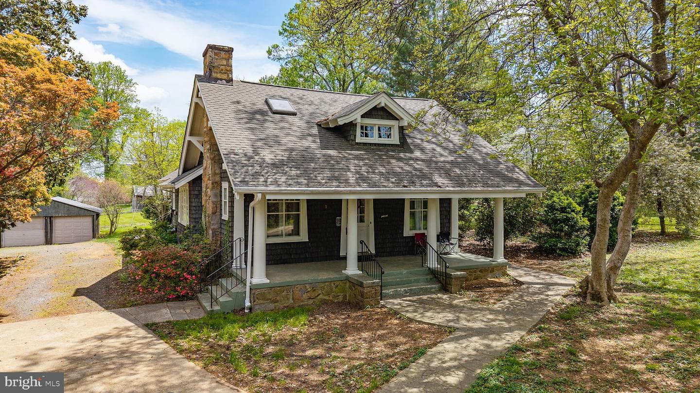 535 Winchester Street photo 2
