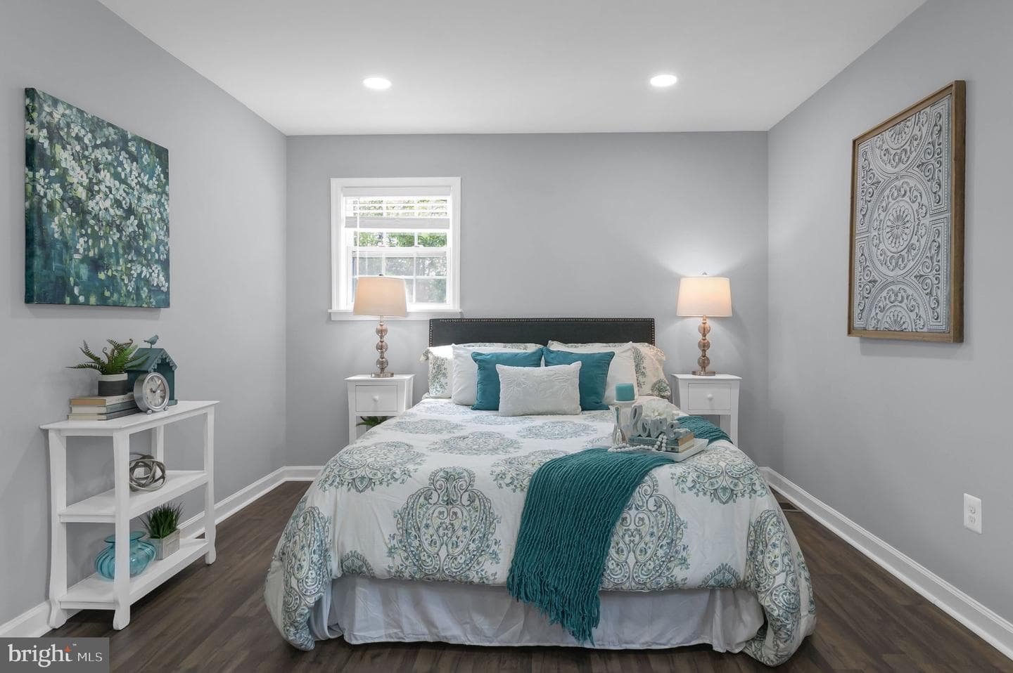 7612 Leeds Manor photo 16
