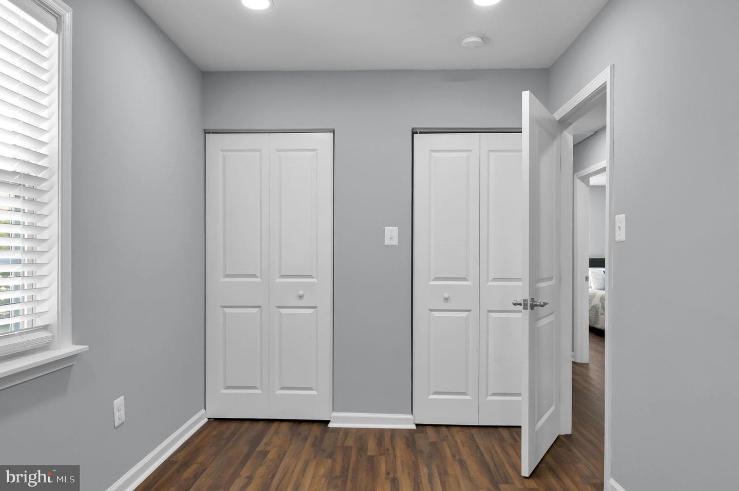 7612 Leeds Manor photo 22