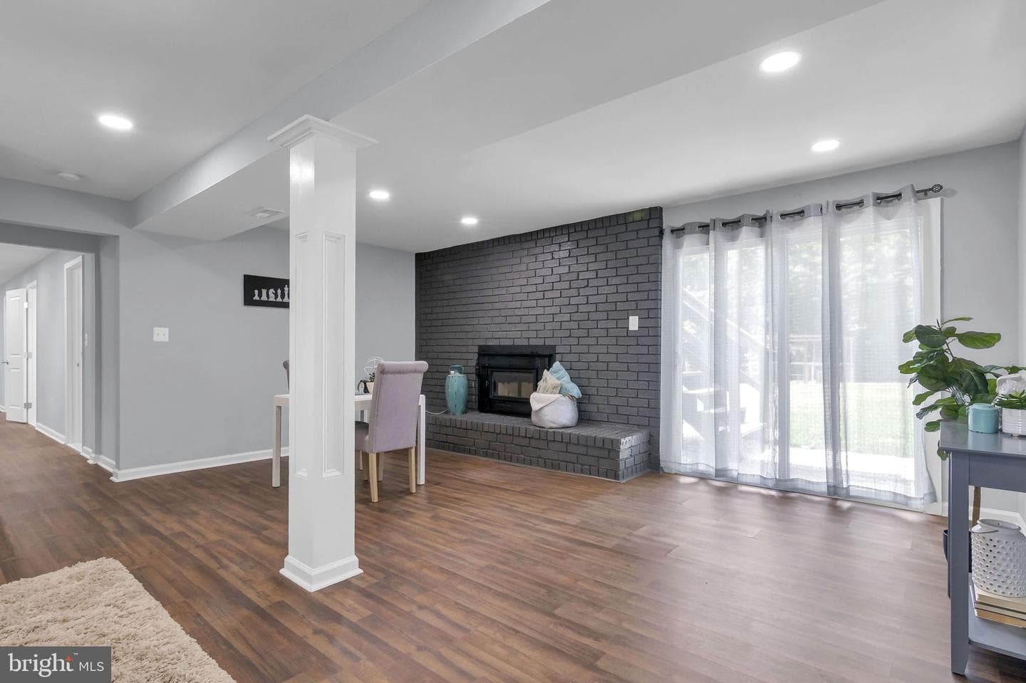 7612 Leeds Manor photo 28
