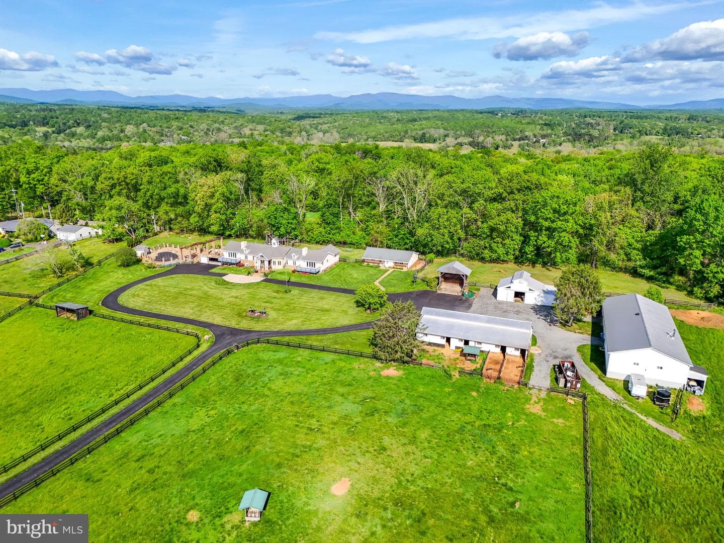 8511 Leeds Manor Road photo 3