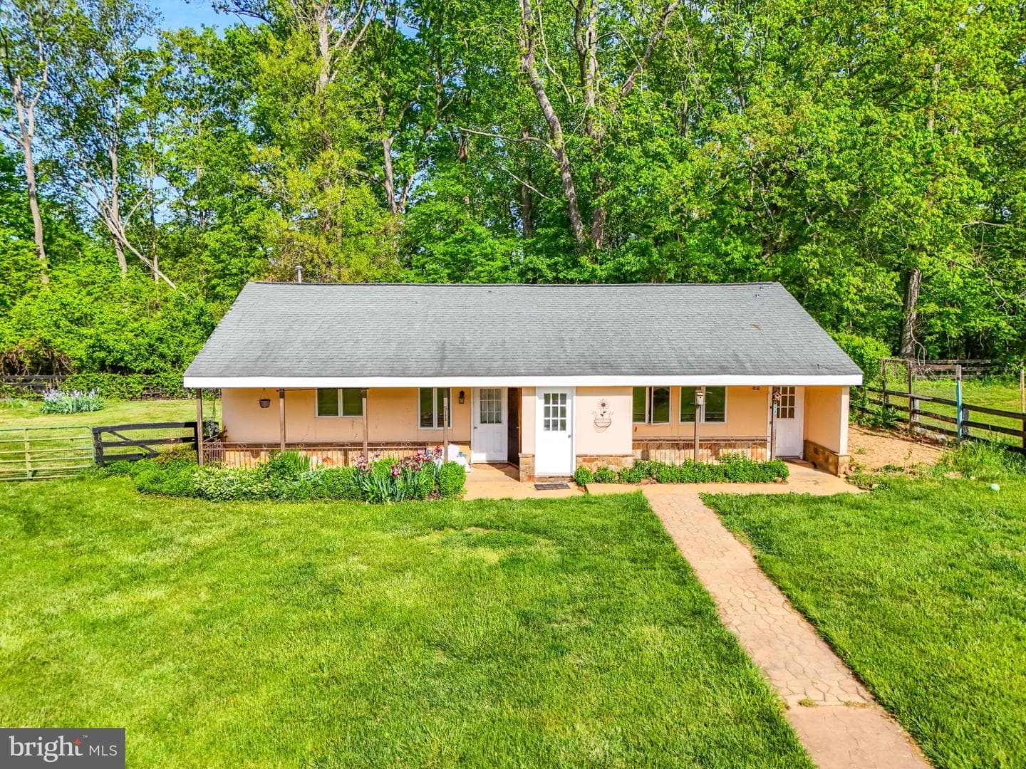 8511 Leeds Manor Road photo 9