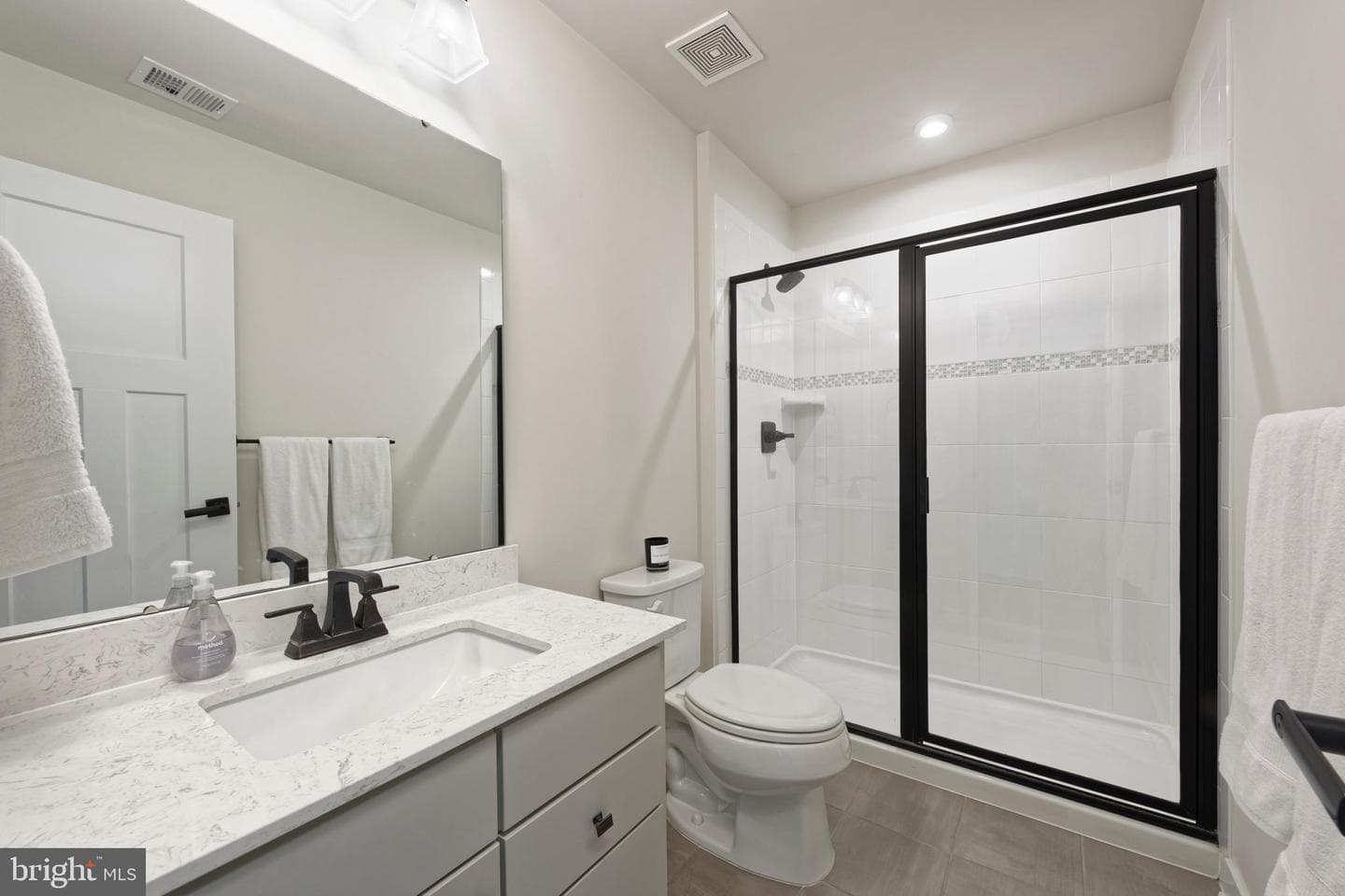 6400 Bob White Drive photo 24
