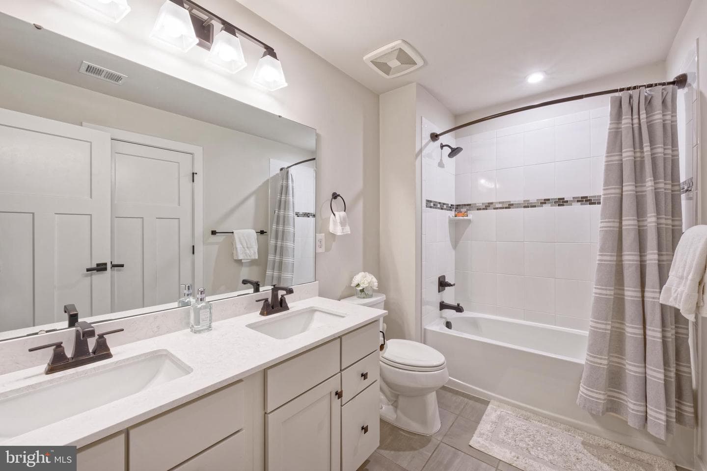 6400 Bob White Drive photo 28